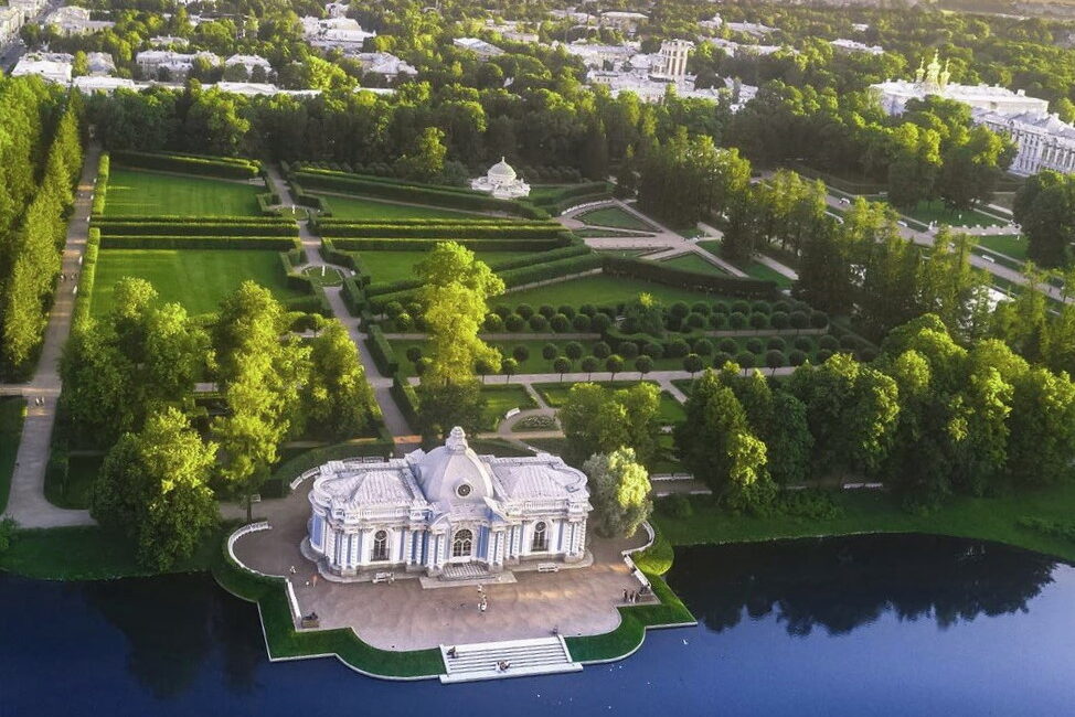 Подробнее о статье Открытие истории и красоты в пригороде Санкт-Петербурга